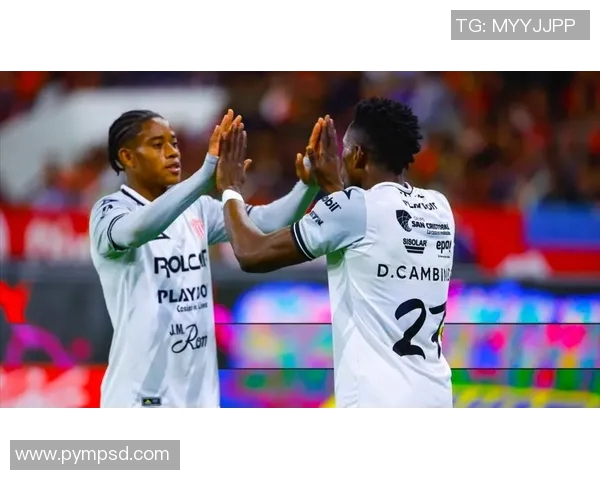 内卡萨与阿特拉斯激战正酣谁能在这场对决中笑到最后